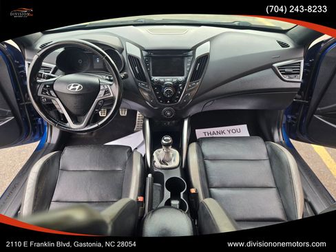 Used 2016 Hyundai Veloster Turbo image 11