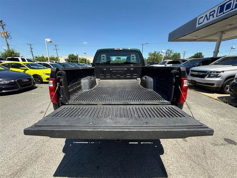 Used 2016 Ford F250 XL w/ XL Appearance Package AWD/4WD image 23
