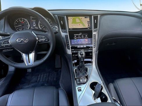 Used 2022 INFINITI Q60 3.0t Luxe w/ Essential Package image 16