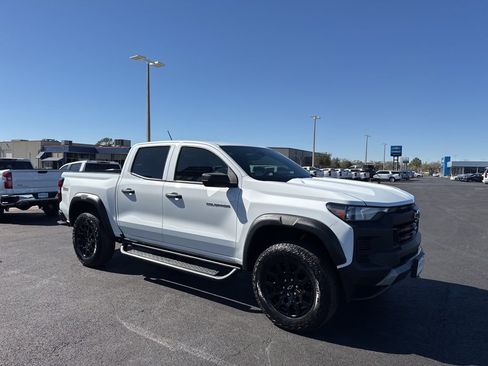 Certified 2023 Chevrolet Colorado Trail Boss image 3