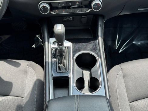 Used 2023 Nissan Altima 2.5 SV image 14