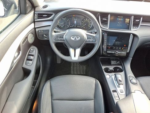 Certified 2023 INFINITI QX50 Luxe image 11