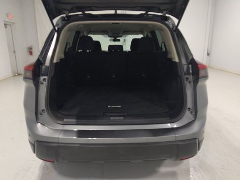 Used 2024 Nissan Rogue S AWD/4WD image 29