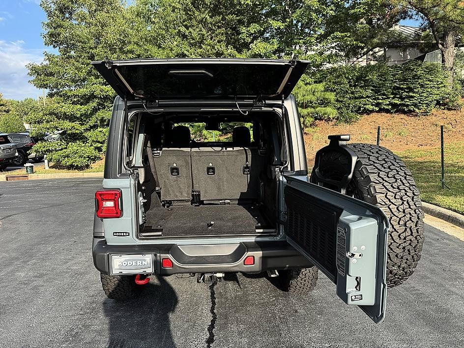 Used 2024 Jeep Wrangler Unlimited Rubicon w/ Capability Package AWD/4WD image 25