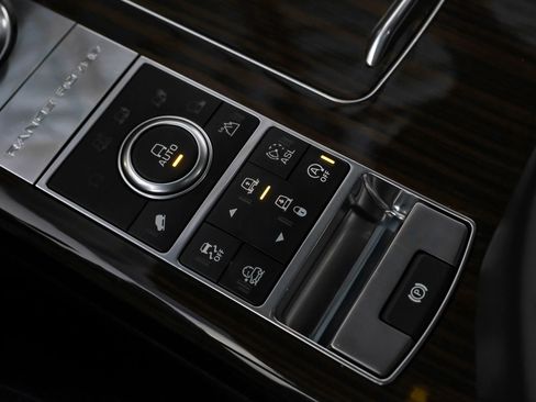 Used 2016 Land Rover Range Rover Supercharged image 17