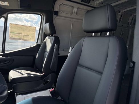 New 2025 Mercedes-Benz Sprinter 2500 image 17