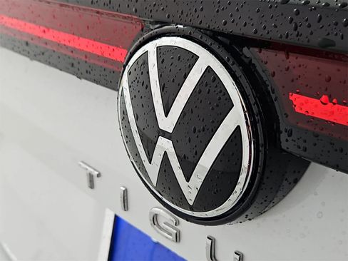 New 2026 Volkswagen Tiguan S image 11