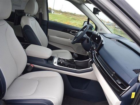 New 2026 Kia Carnival SX Prestige image 14