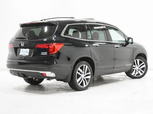 Used 2016 Honda Pilot Touring image 7