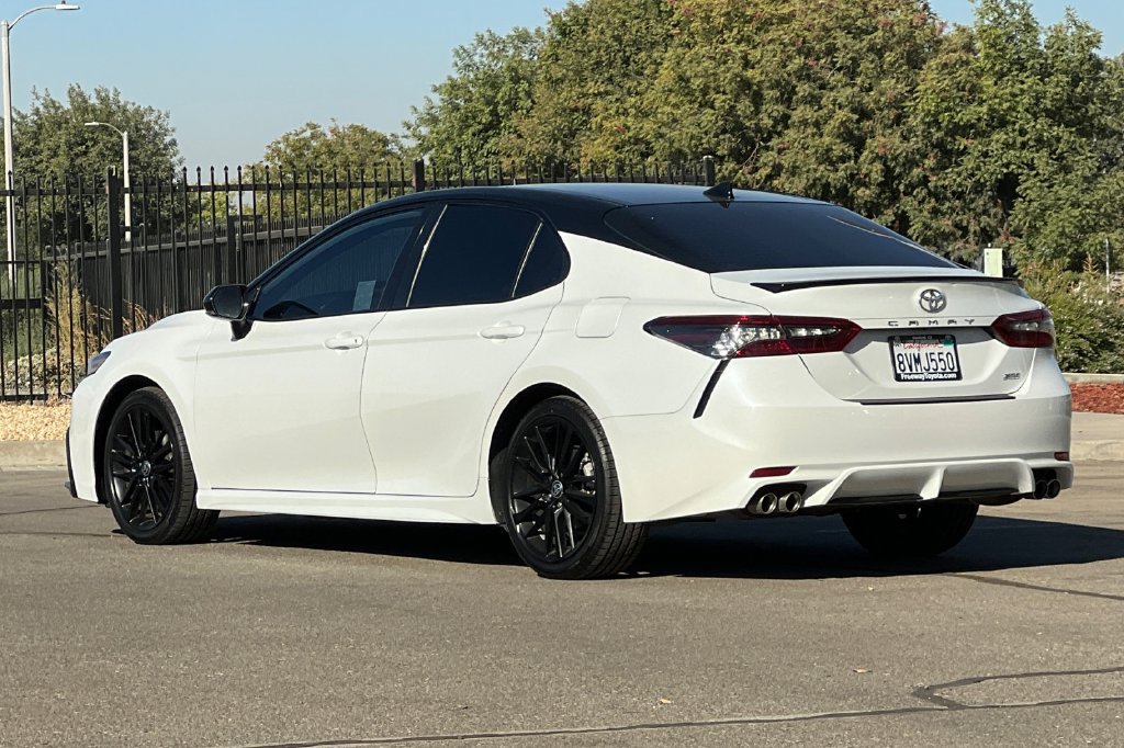 Certified 2021 Toyota Camry XSE FWD image 7