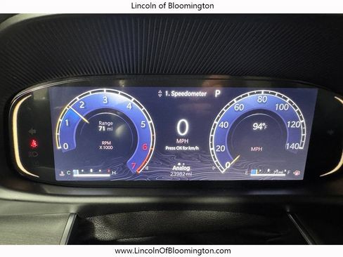 Used 2024 Jeep Wagoneer Series II AWD/4WD image 19