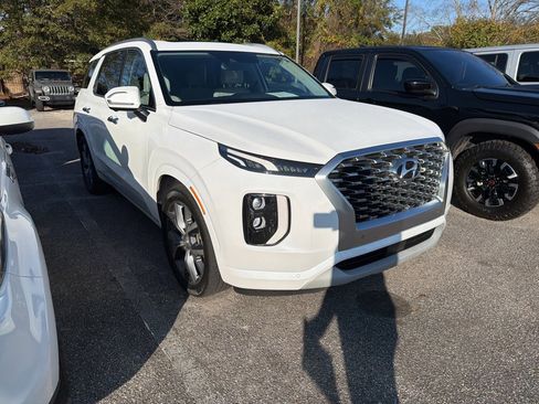 Used 2021 Hyundai Palisade Limited image 2
