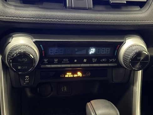Used 2025 Toyota RAV4 LE AWD/4WD image 23