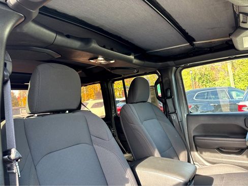Certified 2022 Jeep Wrangler Unlimited Sport image 8
