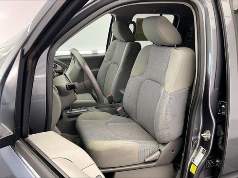 Used 2018 Nissan Frontier SV w/ Value Truck Package image 17