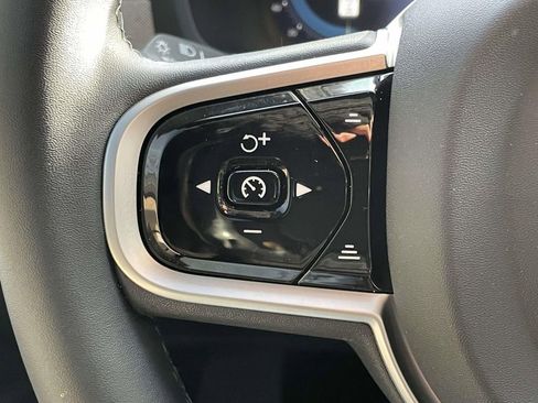 Used 2025 Volvo XC90 T8 Ultra image 10