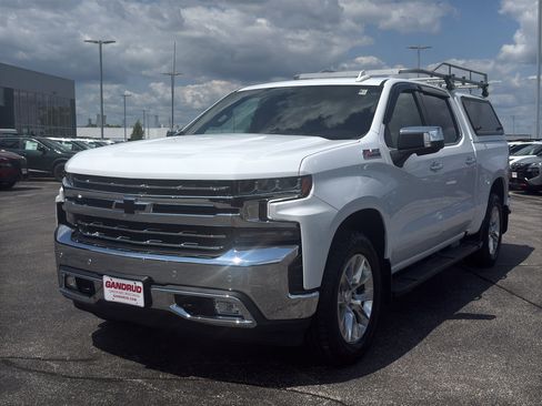 Used 2022 Chevrolet Silverado 1500 LTZ AWD/4WD image 2