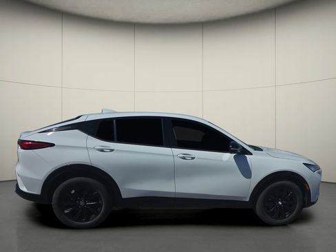 Used 2024 Buick Envista Sport Touring w/ Convenience I Package image 10