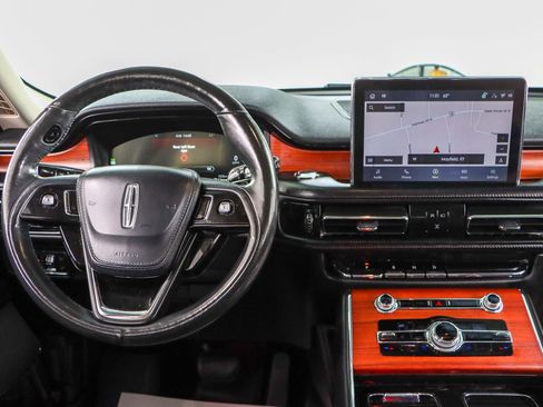 Used 2021 Lincoln Aviator Reserve w/ Equipment Group 201A image 17