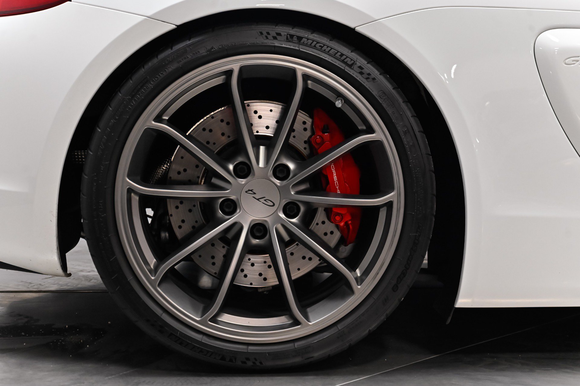 Used 2016 Porsche Cayman GT4 RWD image 18