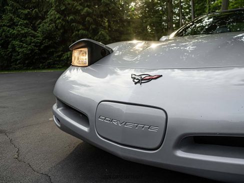 Used 1999 Chevrolet Corvette Coupe w/ Performance Handling Pkg RWD image 55
