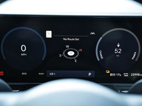 Used 2024 Hyundai Kona SEL FWD image 30