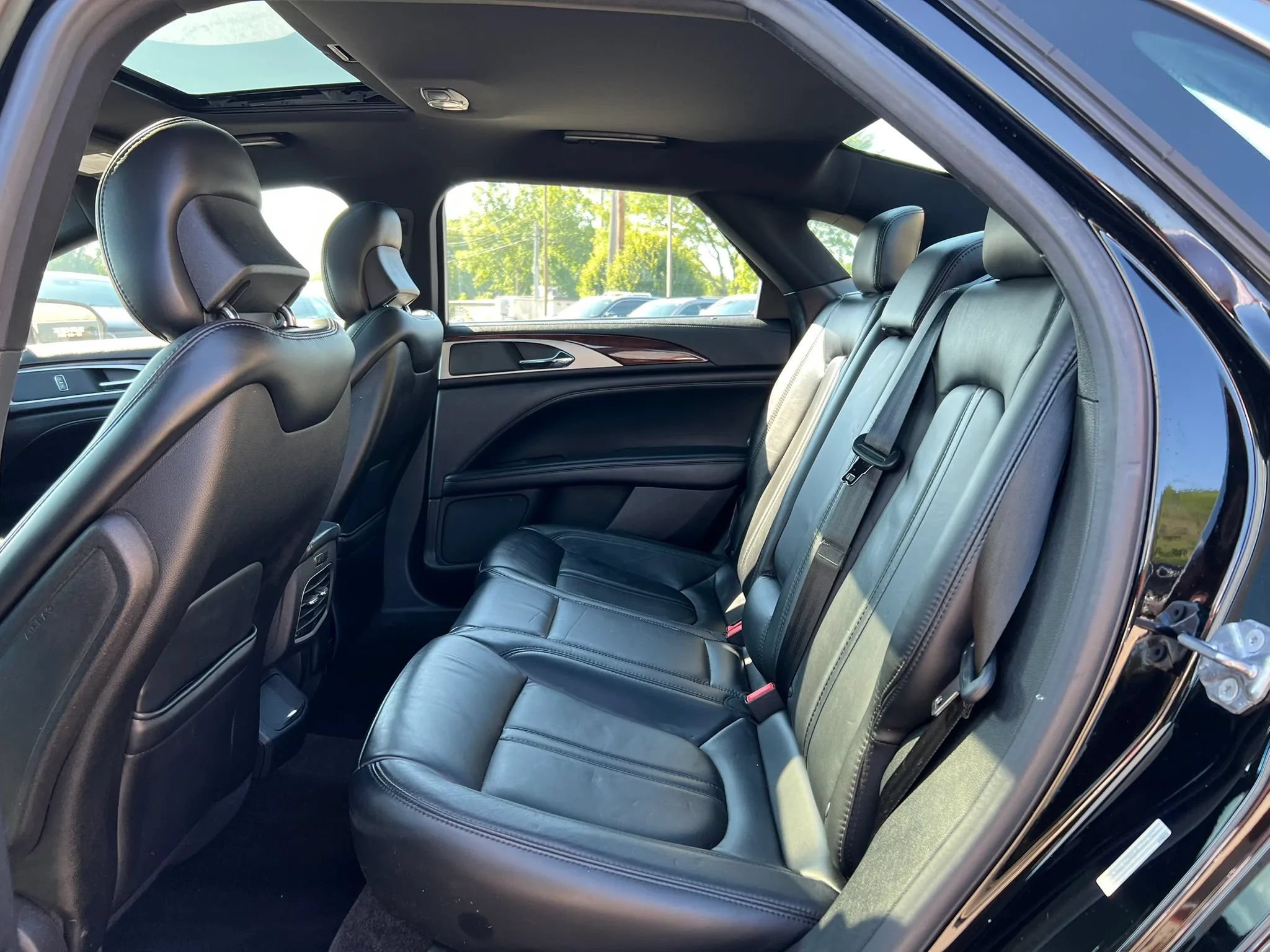 Used 2017 Lincoln MKZ Select w/ Select Plus Package FWD image 28