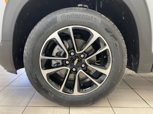 New 2026 Chevrolet TrailBlazer LT w/ Convenience Package AWD/4WD image 7