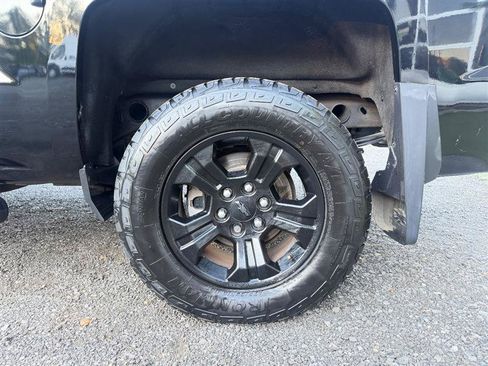 Used 2017 Chevrolet Silverado 1500 LTZ Z71 w/ LTZ Plus Package AWD/4WD image 9