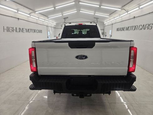 Used 2022 Ford F250 XL w/ Power Equipment Group RWD image 5