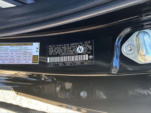 Certified 2025 Toyota Prius LE FWD image 36