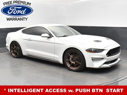 Used 2019 Ford Mustang Coupe image 4