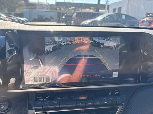 Used 2025 Toyota Camry SE w/ Multimedia Upgrade Package FWD image 17