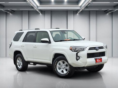 Used 2024 Toyota 4Runner SR5 image 1