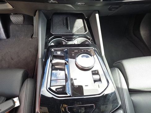 Used 2025 BMW 530i image 19