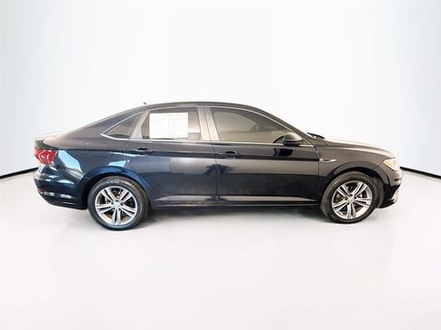 Used 2019 Volkswagen Jetta R-Line image 16