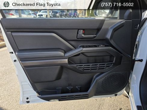 Used 2025 Toyota 4Runner SR5 image 20