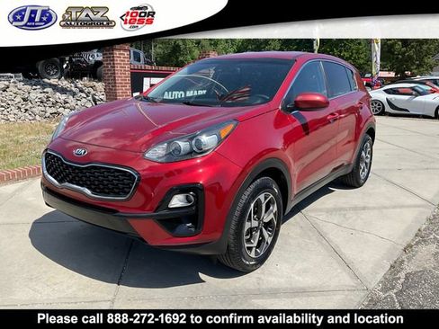 Used 2020 Kia Sportage LX AWD/4WD image 3