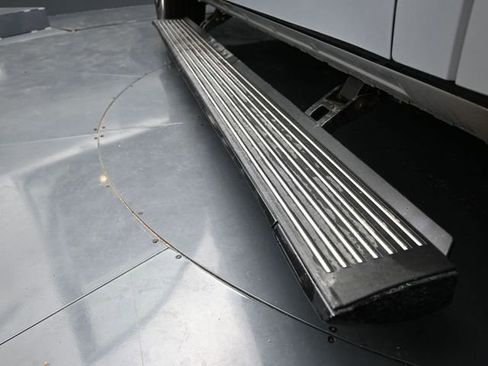 Used 2024 Jeep Grand Wagoneer L Series III w/ Quick Order Packagew 28T image 16