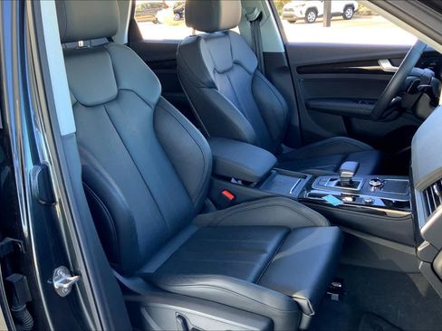 Used 2019 Audi Q5 2.0T Premium Plus w/ Premium Plus Package AWD/4WD image 9