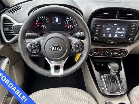 Used 2021 Kia Soul LX image 15