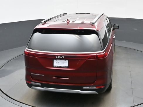 Used 2022 Kia Carnival SX Prestige image 40