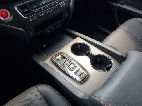 Certified 2025 Honda Ridgeline TrailSport image 30