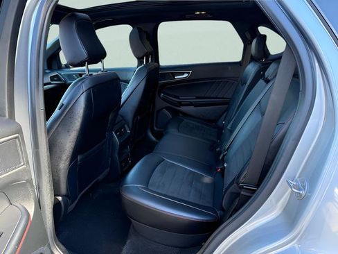 Certified 2022 Ford Edge ST-Line AWD/4WD image 5