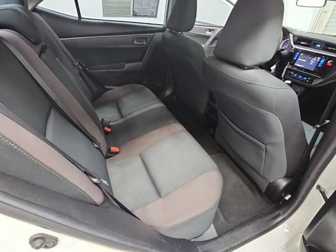 Used 2018 Toyota Corolla LE w/ LE Premium Package w/Moonroof FWD image 26