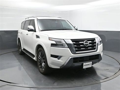 Used 2024 Nissan Armada Platinum w/ Captain's Chairs Package image 22