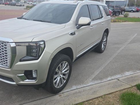 Used 2023 GMC Yukon Denali w/ Max Trailering Package image 5