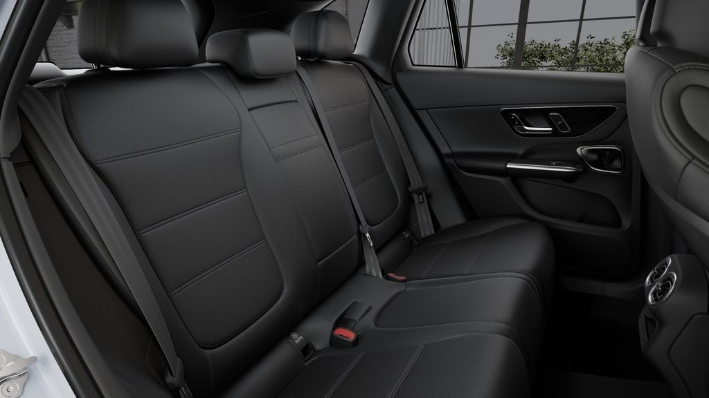 Used 2026 Mercedes-Benz GLC 300 image 40