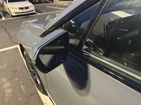 New 2026 BMW iX xDrive60 image 6