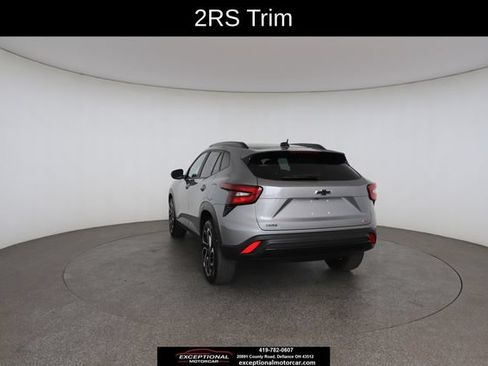 Used 2025 Chevrolet Trax RS w/ Driver Confidence Package FWD image 13